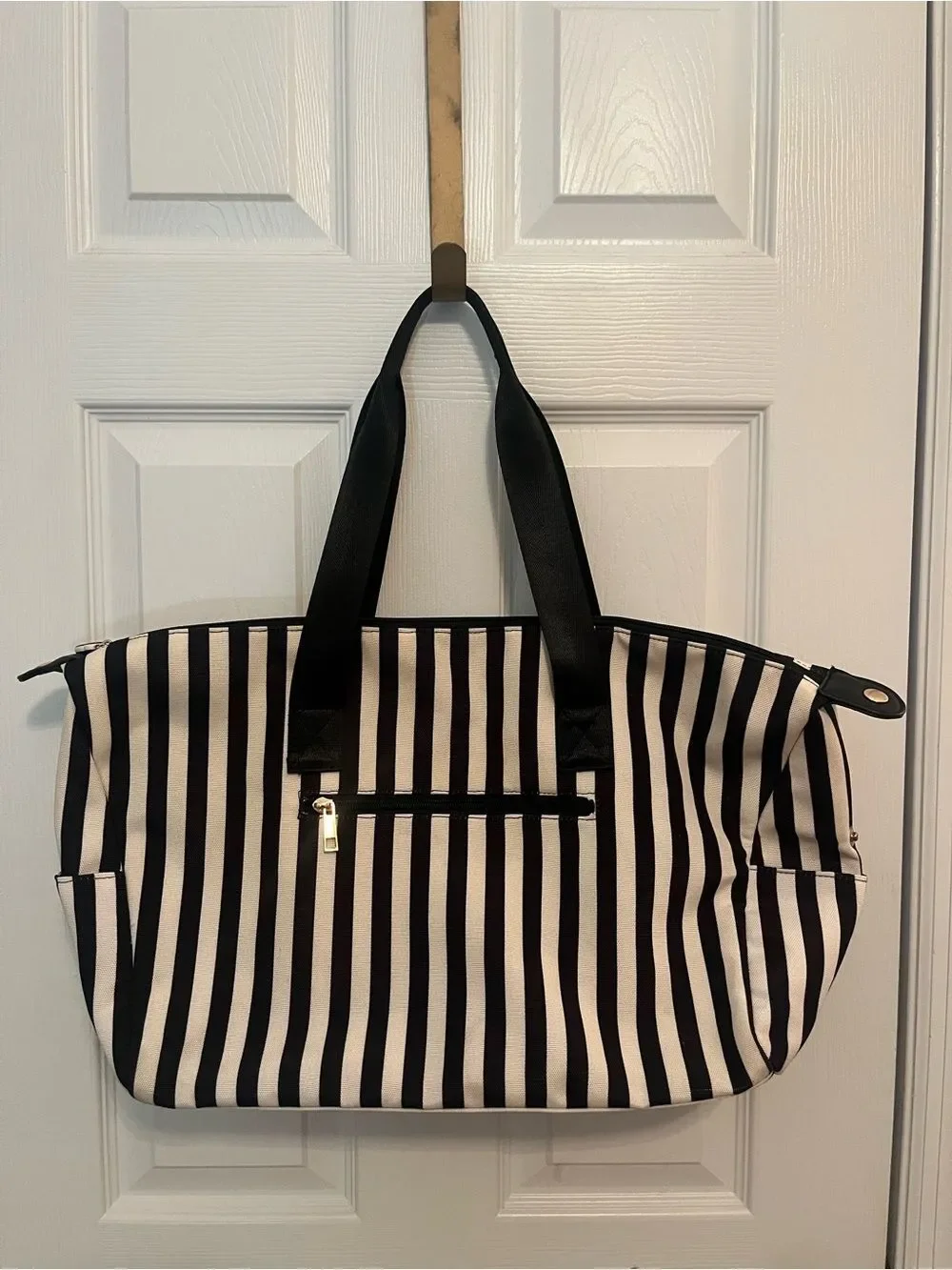 Alice + Olivia chic timeless